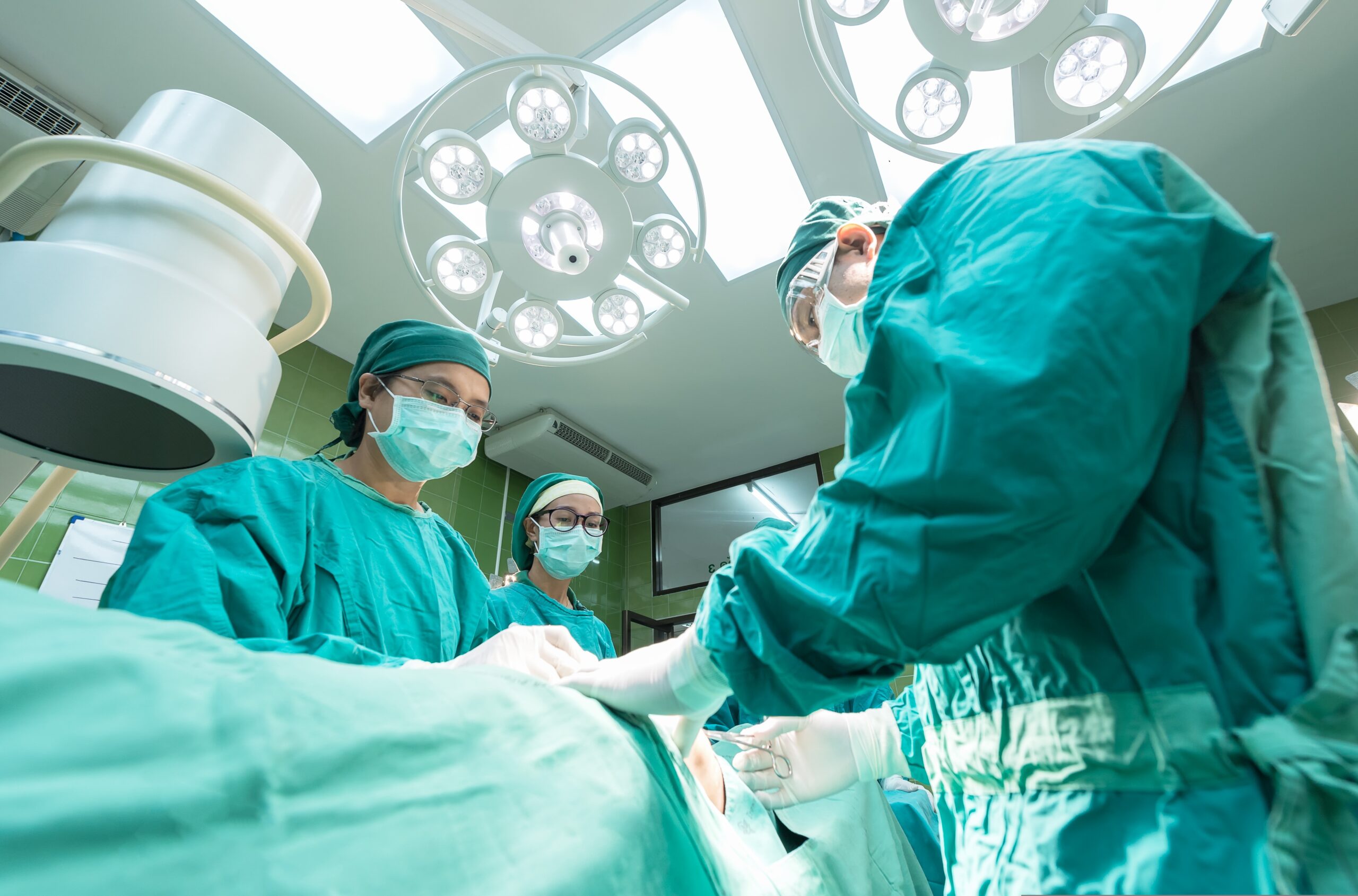 eam of experienced surgeons performing bariatric surgery in a modern Indian hospital